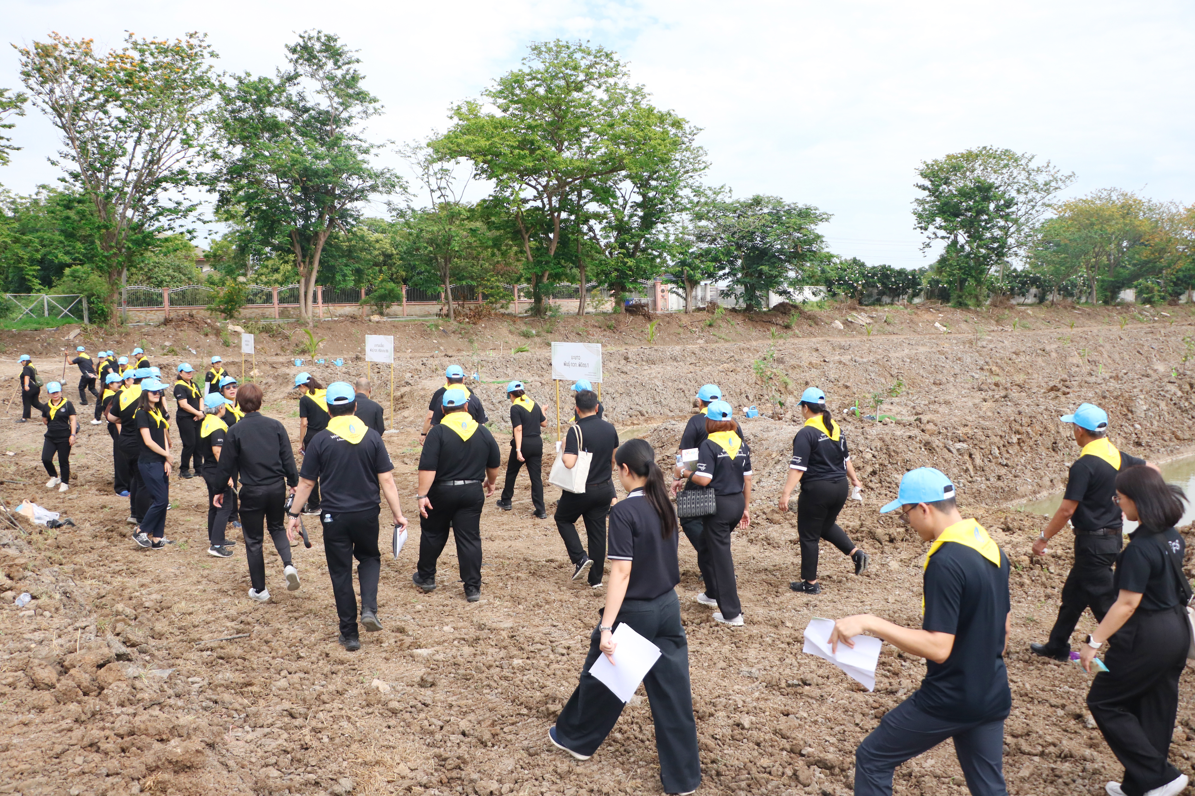 title - ส.ป.ก. ร่วมกิจกรรมโครงการจิตอาสาพัฒนาด้านการเกษตร กษ. เฉลิมพระเกียรติสมเด็จพระนางเจ้าฯ พระบรมราชินี เนื่องในโอกาสมหามงคลเฉลิมพระชนมพรรษา 4 รอบ 3 มิถุนายน 2569